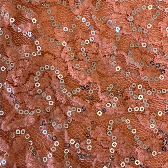 Tank - Picture 3 of 3